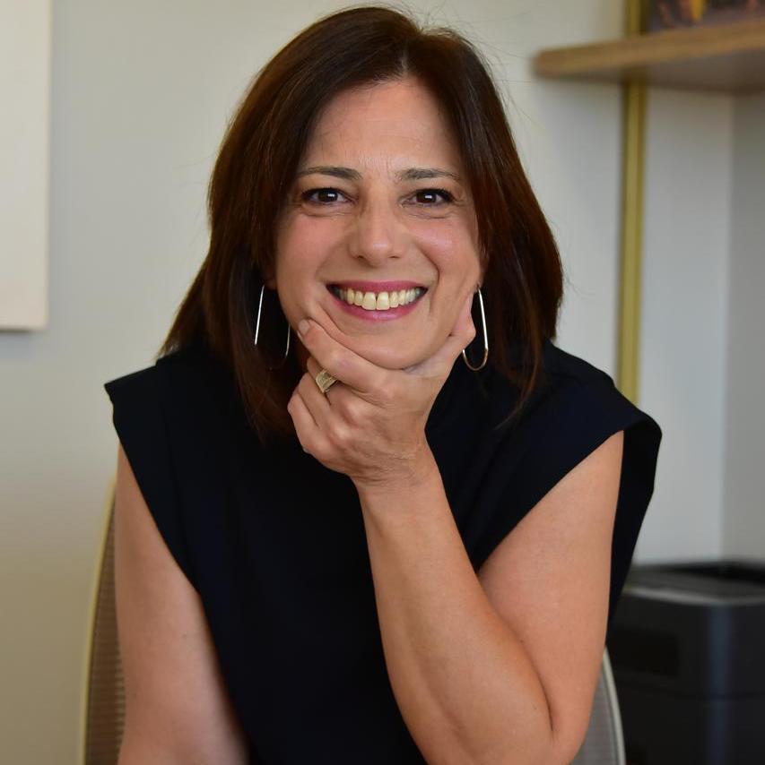 Dra Daniele Oliveira Ferreira da Silva